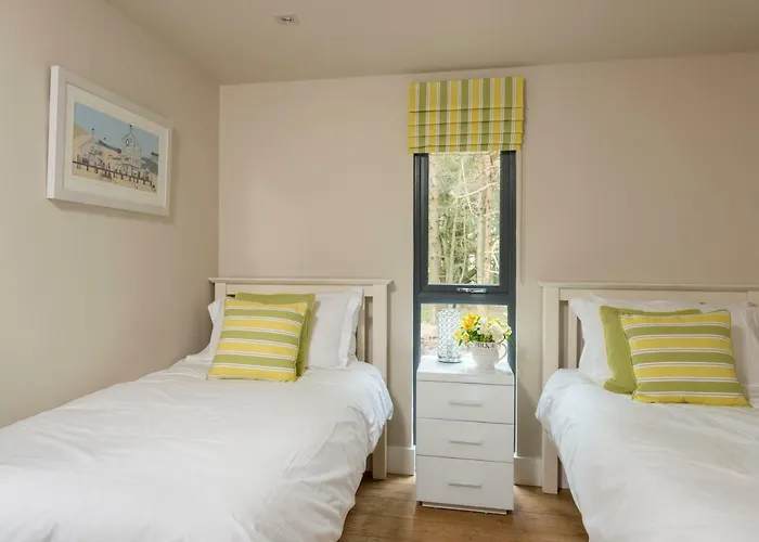 Bracken Howe * Γουίτμπι