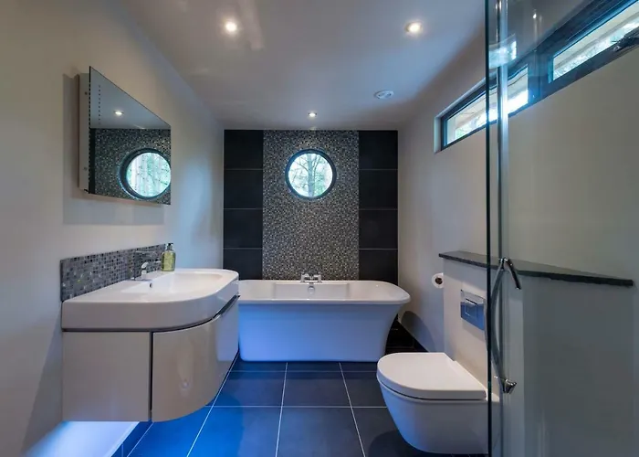 Bracken Howe Γουίτμπι